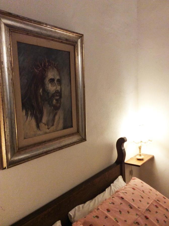 Casa Il Girasole Apartment ลีวอร์โน ภายนอก รูปภาพ